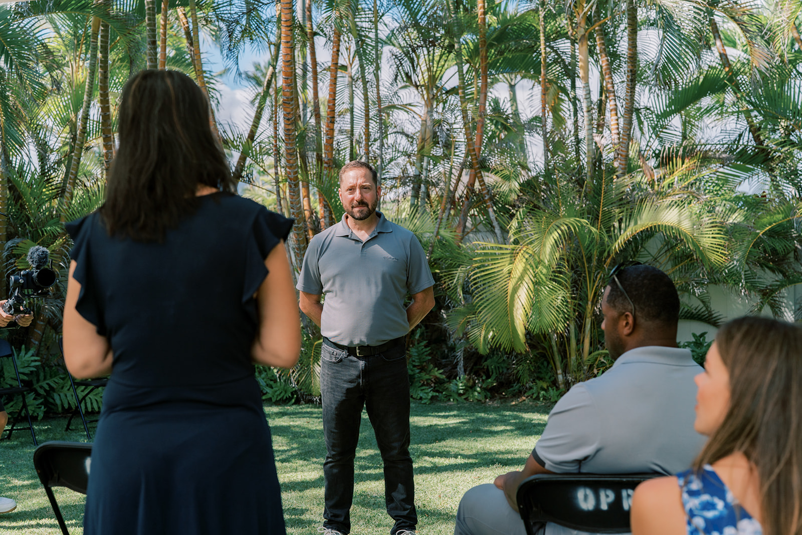 Hawaii wedding photographer